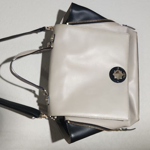 Kate Spade Purse good condion has some scuffs -latch and indent strap non ks - Picture 15 of 15